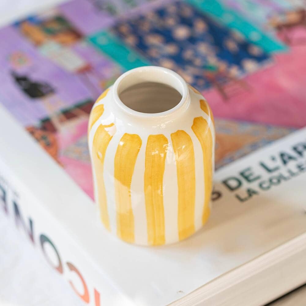 LINA SOLEIL | Handgemachte Porzellanvase mit gelben Streifen