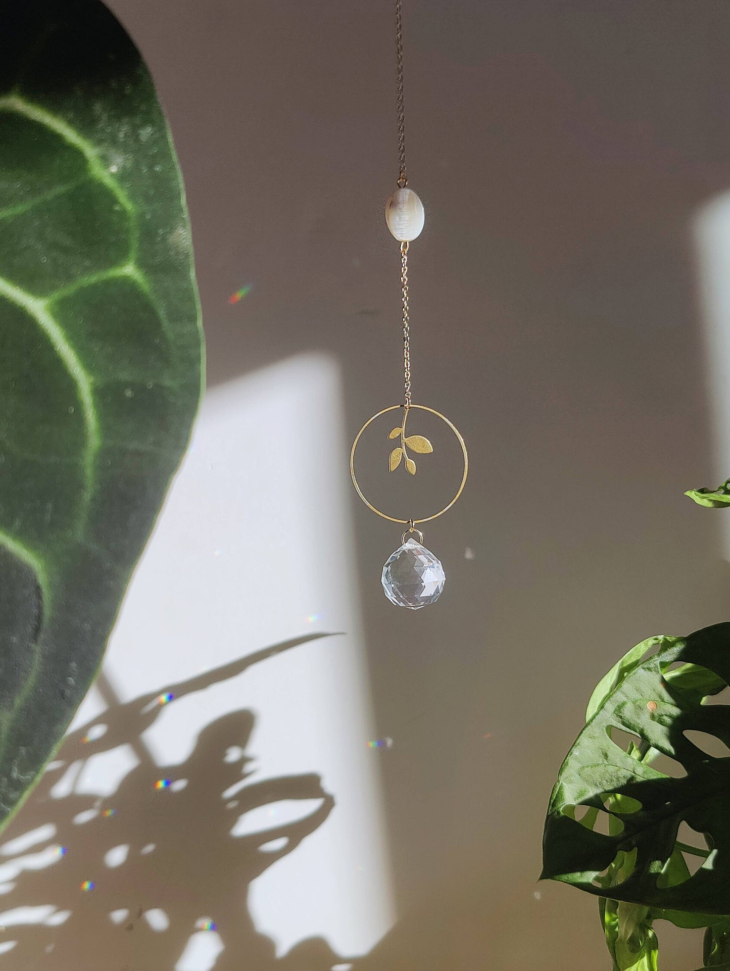 HERA | Handmade suncatcher with glass crystal & mother of pearl