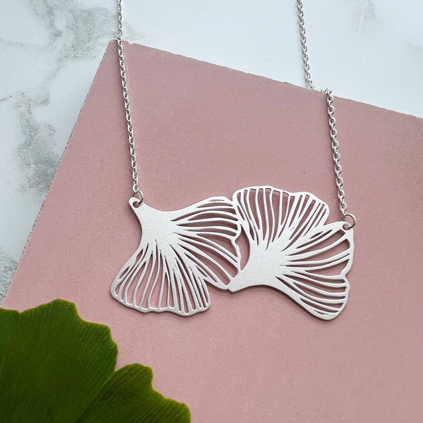 GINGKO STATEMENT HALSKETTE | SILBER