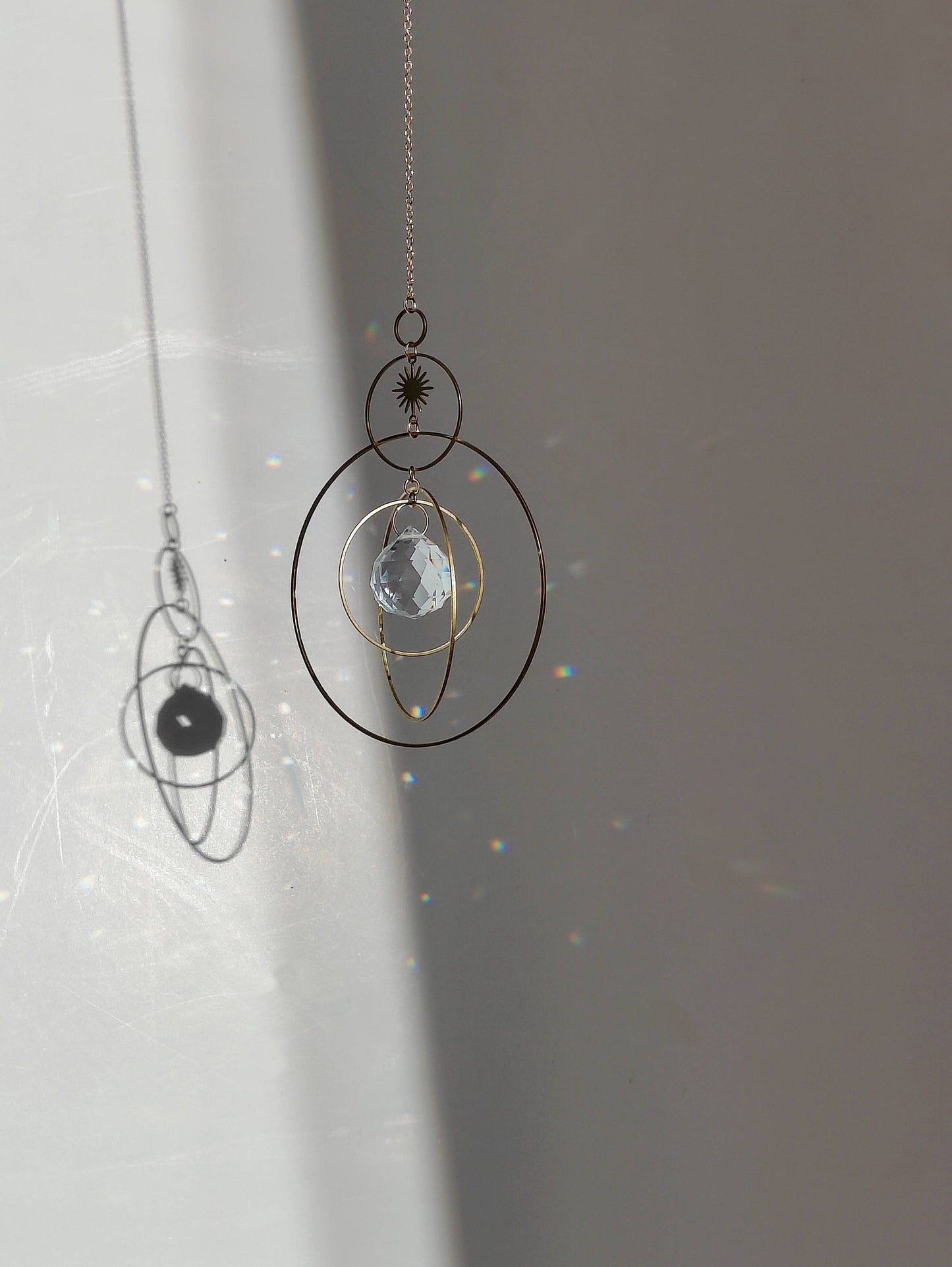 COSMIC | Handgemachter Suncatcher mit Glaskristall