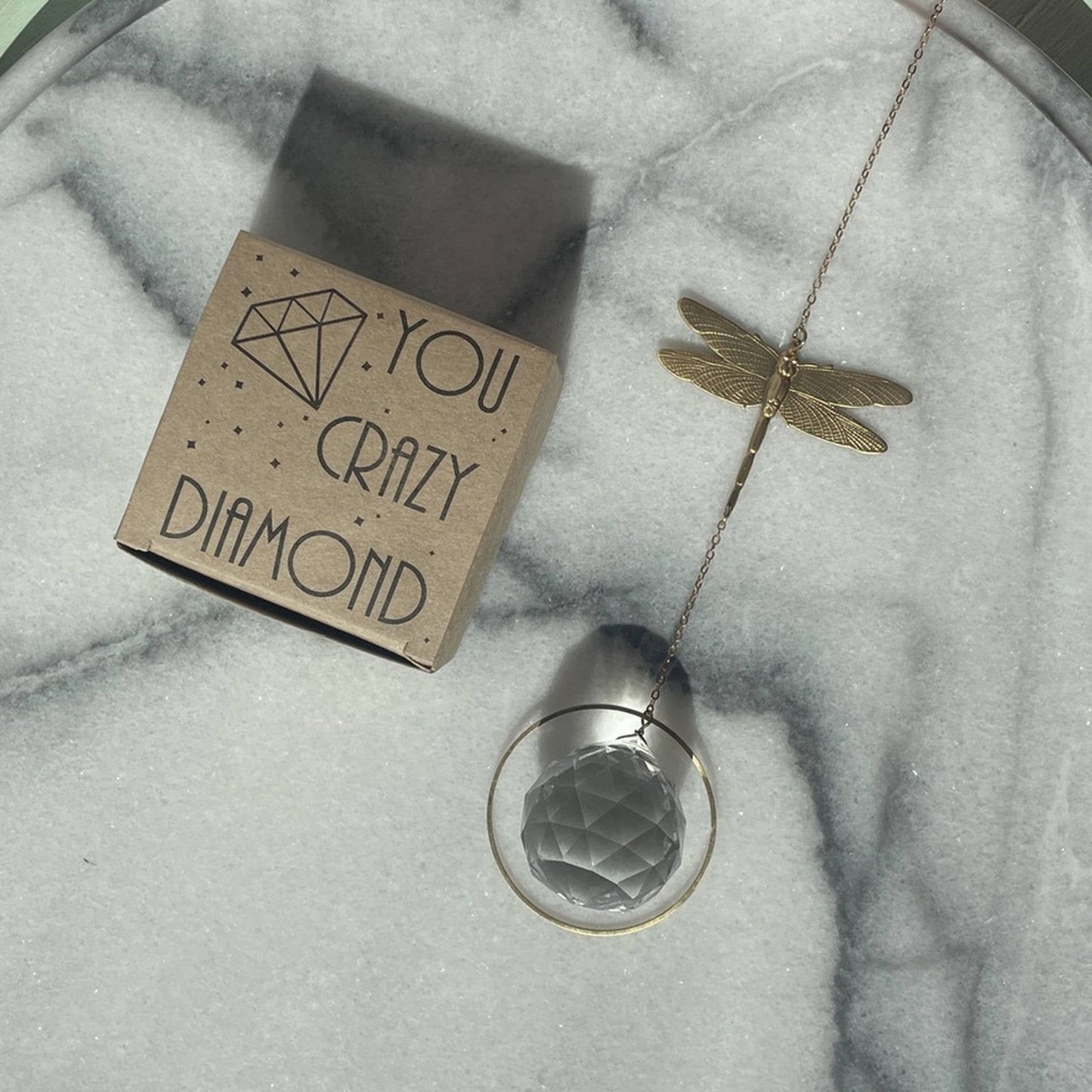 MARIPOSA  | Handgemachter Suncatcher mit Glaskristall & goldenem Schmetterling