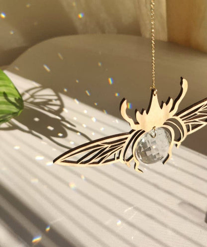 SCARABEE | Handmade suncatcher with glass crystal &amp; wooden design