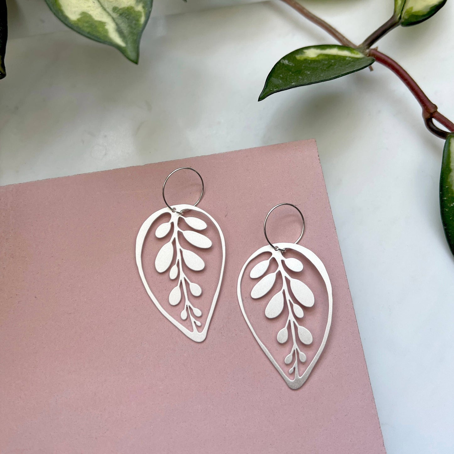CALATHEA MAKOYANA Hoop earrings | SILVER