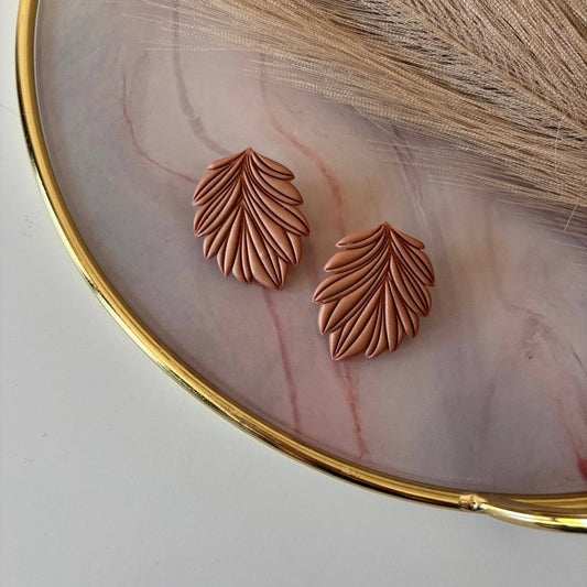 VELVET LEAF | Statement-Blatt-Ohrstecker
