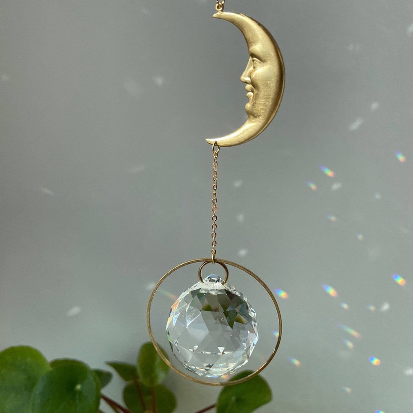 LUNA | Handgemachter Suncatcher mit Glaskristall & goldenem Mond