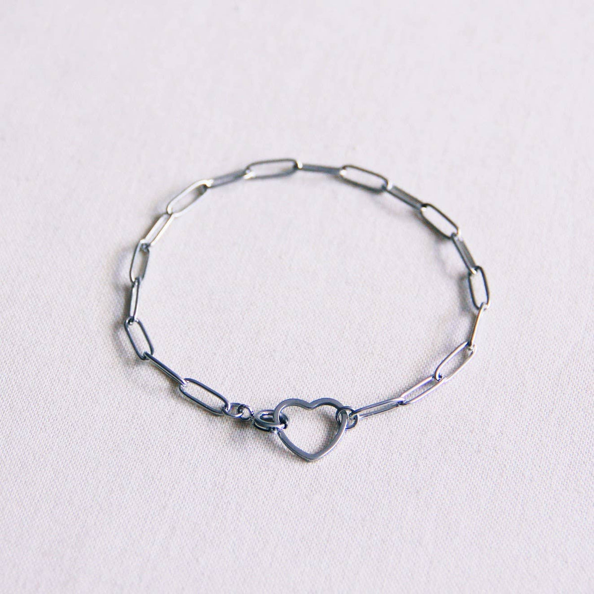 TINI | Armband mit Herzverschluss in SIlber