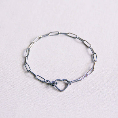 TINI | Armband mit Herzverschluss in SIlber