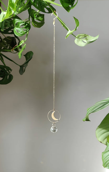 ARTEMIS | Handgemachter Suncatcher mit Glaskristall & goldenem Mond