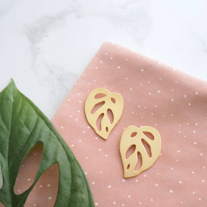 MONSTERA OBLIQUA OHRSTECKER | GOLD