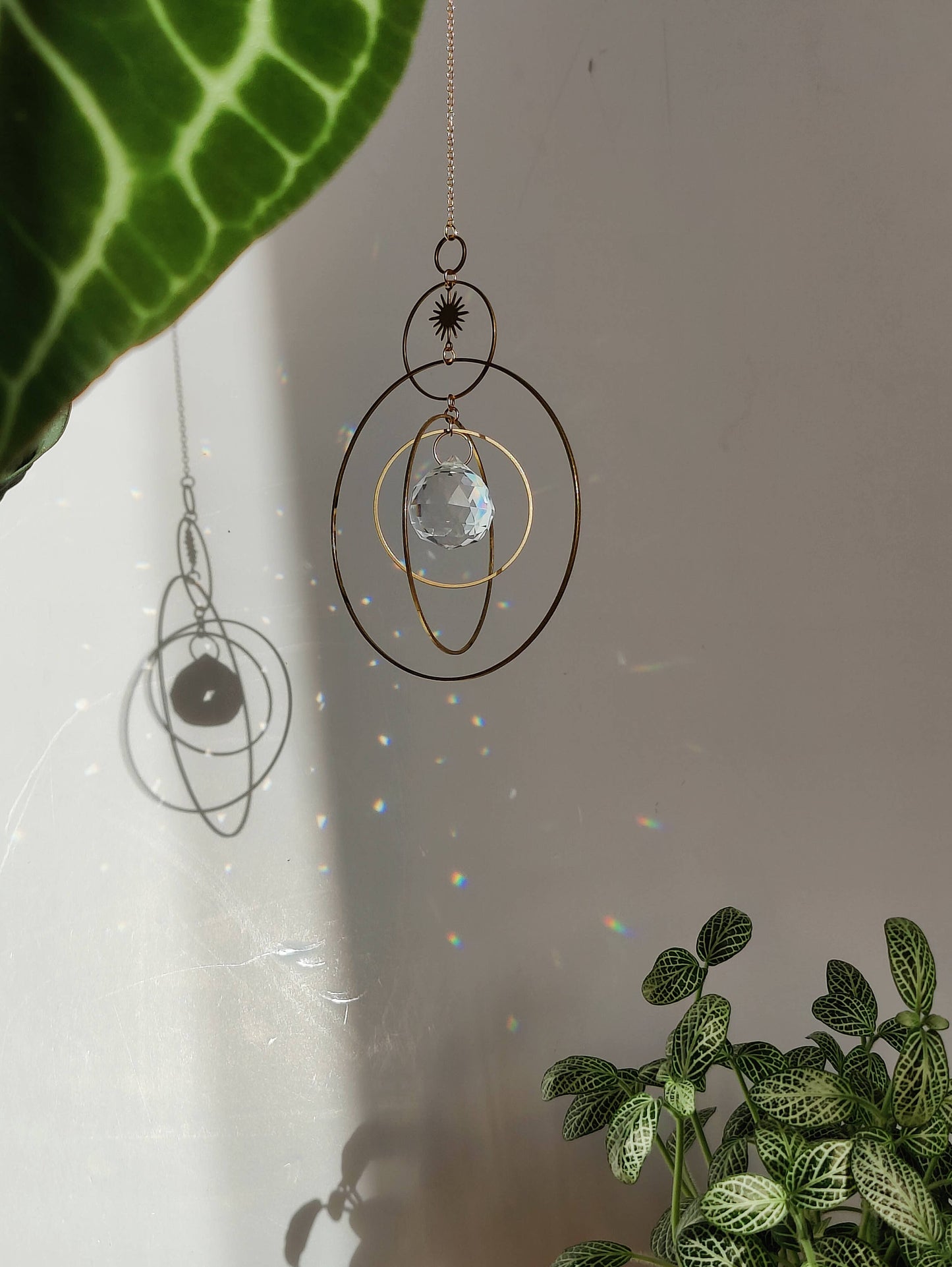COSMIC | Handgemachter Suncatcher mit Glaskristall
