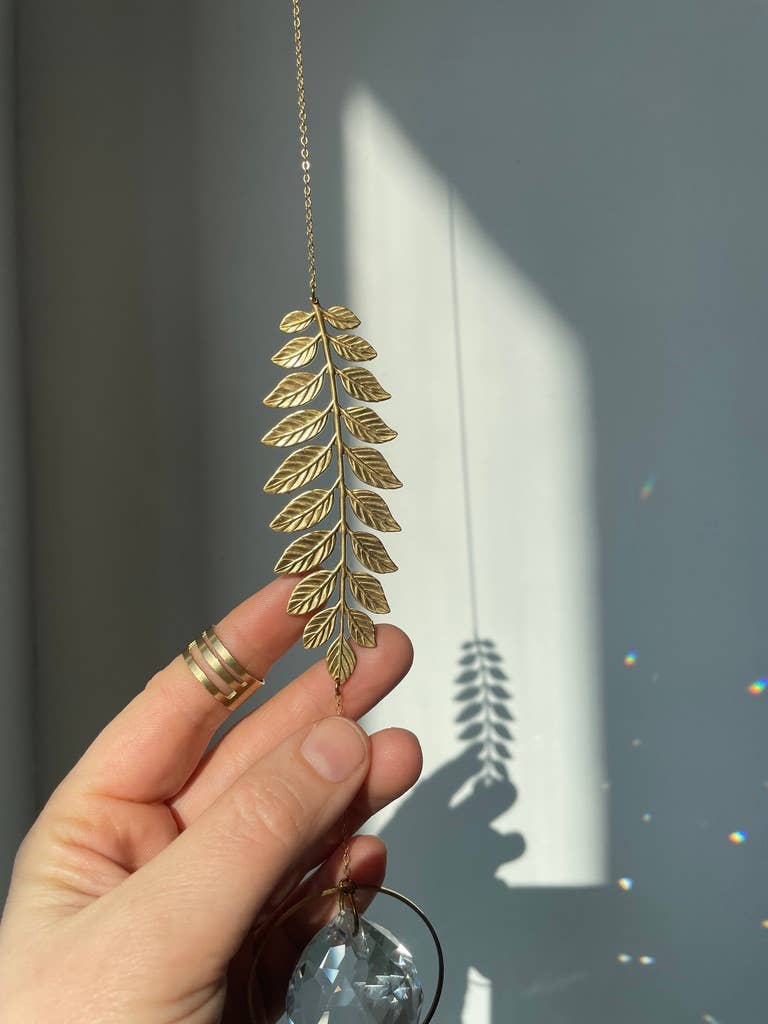 LEAF | Handgemachter Suncatcher mit Glaskristall & goldenem Blatt