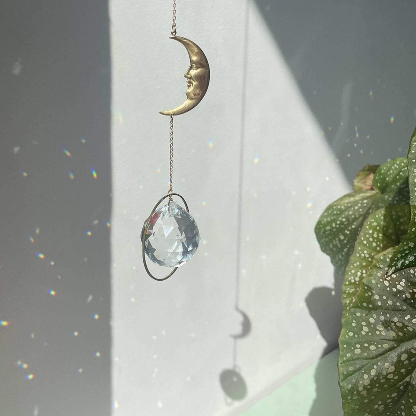 LUNA | Handgemachter Suncatcher mit Glaskristall & goldenem Mond