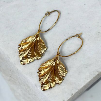 Goldene Blätter | Ohrringe aus Gold