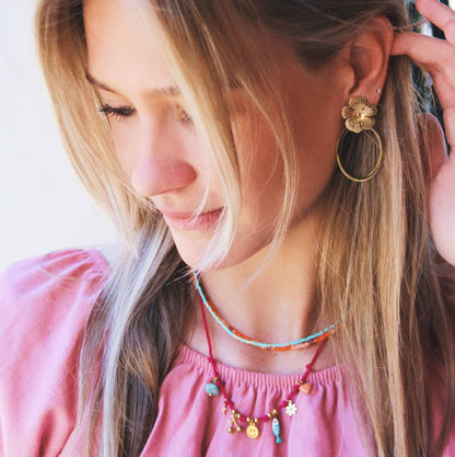 STATEMENT PIECE | Floral Earrings in Gold