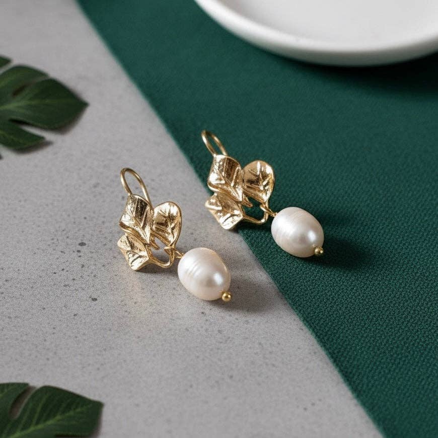 DAISY | Boucles d'oreilles en or 18 carats avec perles d'eau douce