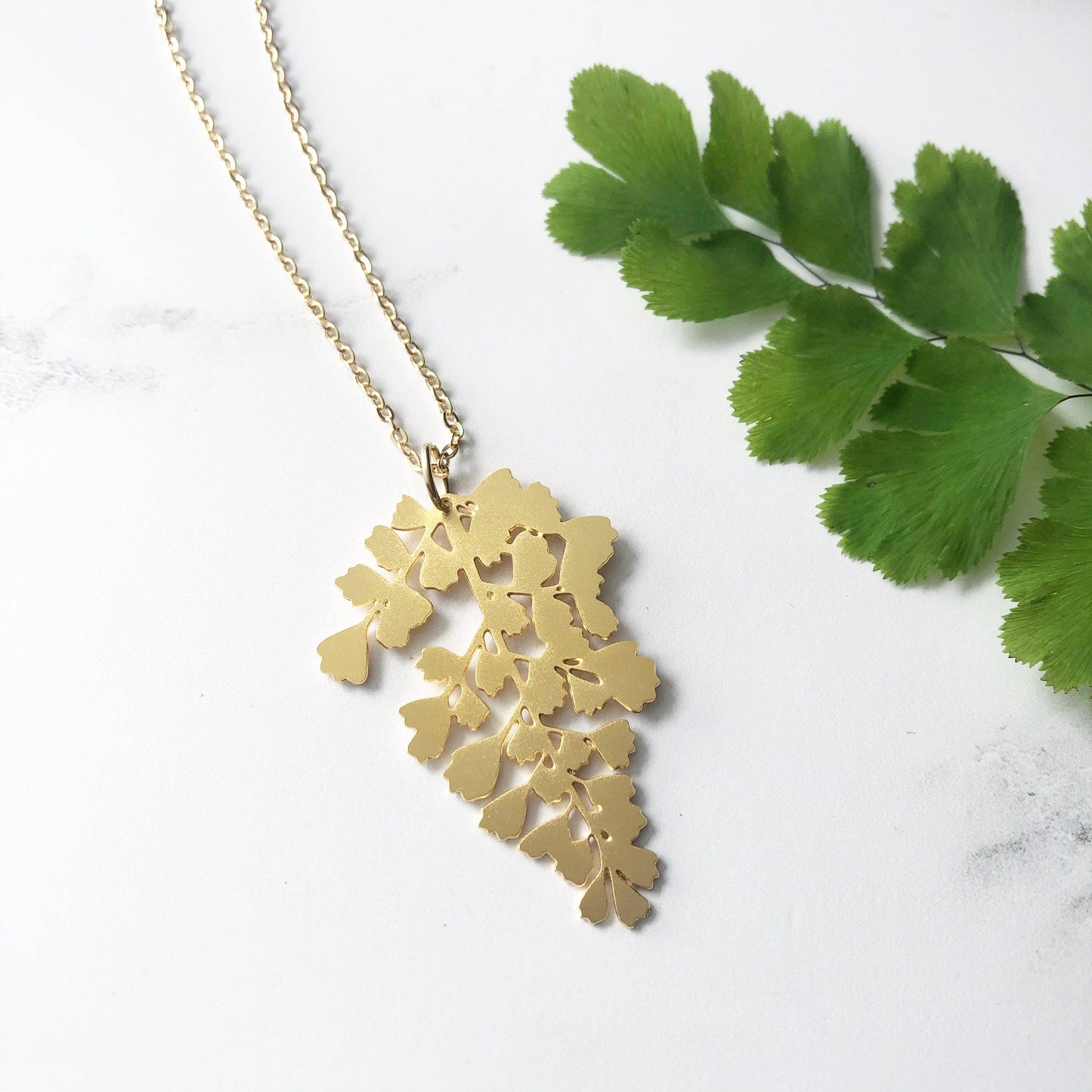 FRAUENHAARFARN HALSKETTE | GOLD