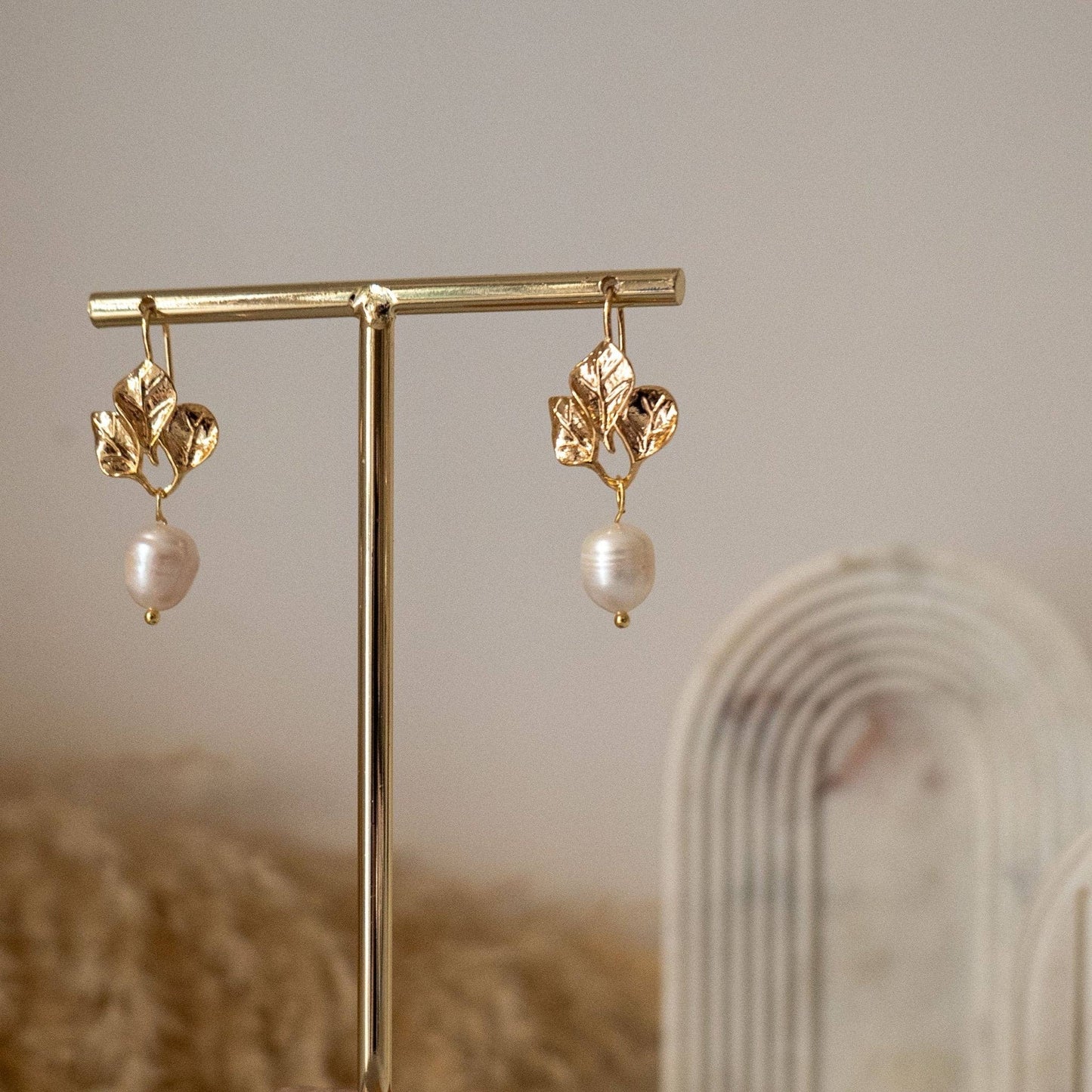 DAISY | Boucles d'oreilles en or 18 carats avec perles d'eau douce