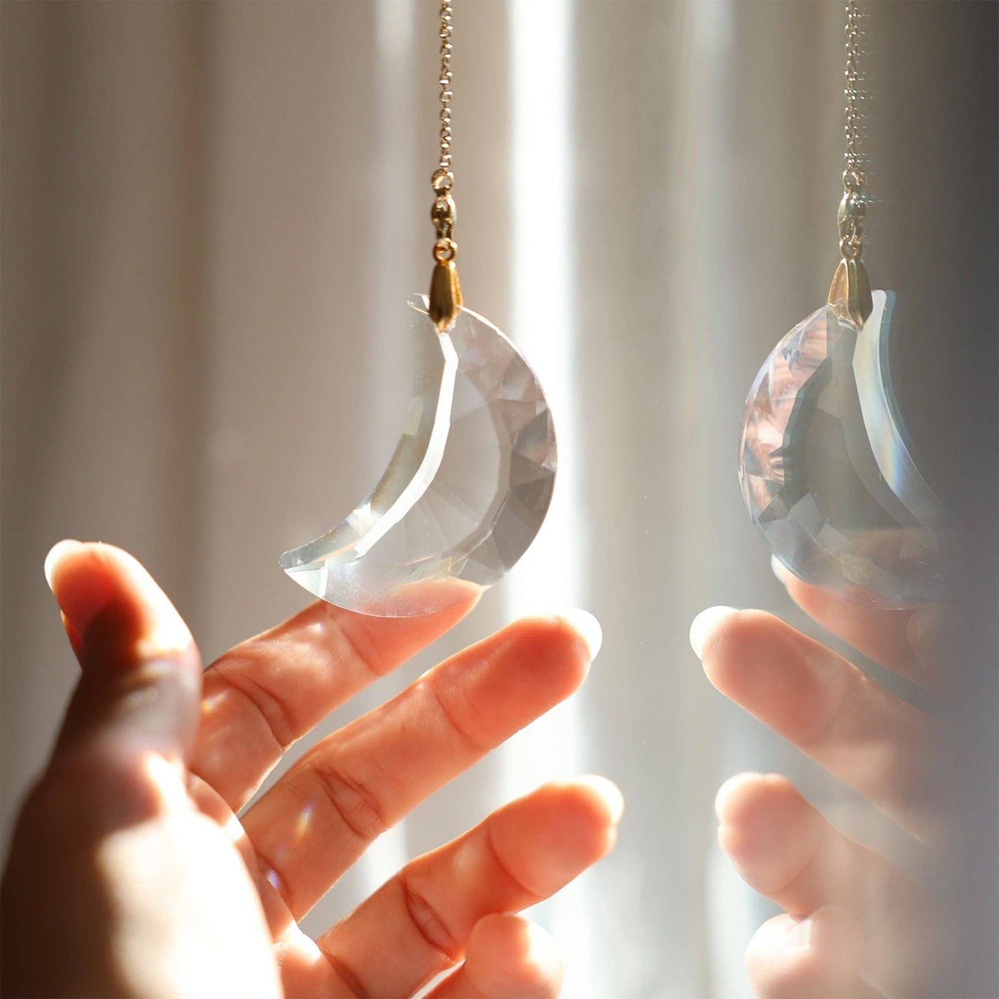 MOONLIGHT | Handgemachter Suncatcher mit Mond Glaskristall