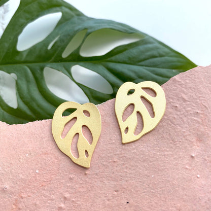 MONSTERA OBLIQUA OHRSTECKER | GOLD
