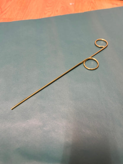 PERCH | Golden trellis stake made of stainless metal, height 34cm