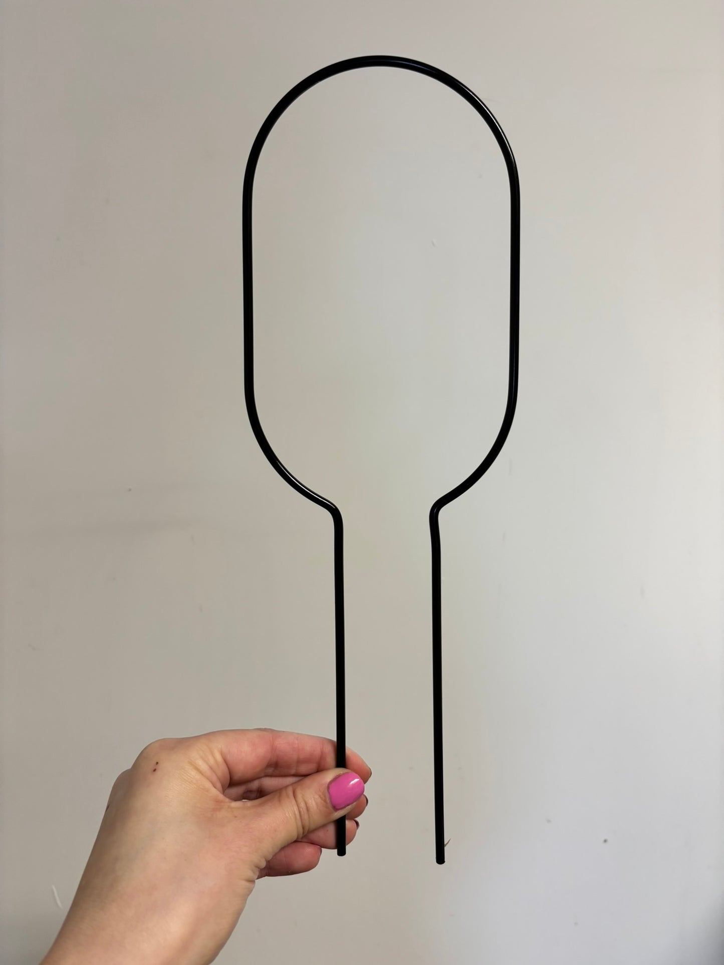 HOOP | Black trellis stake made of stainless metal, height 34cm