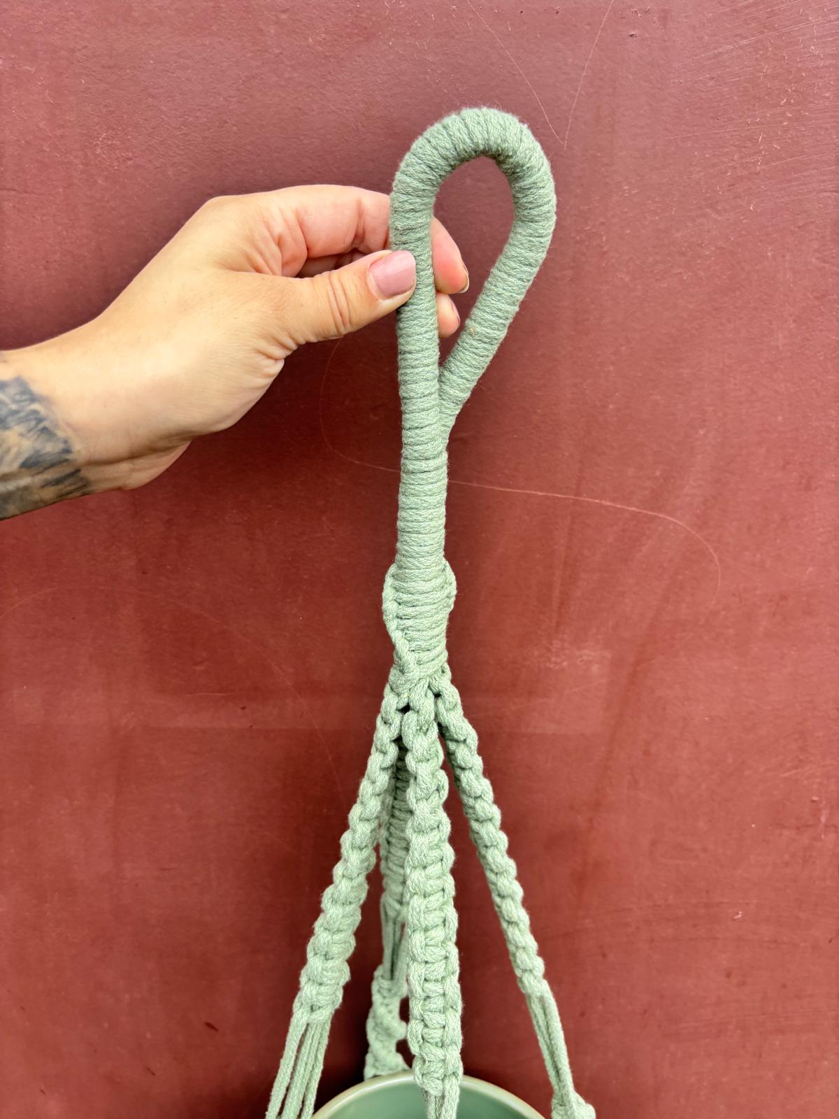 HANA SAGE | Hanging basket XL in green 