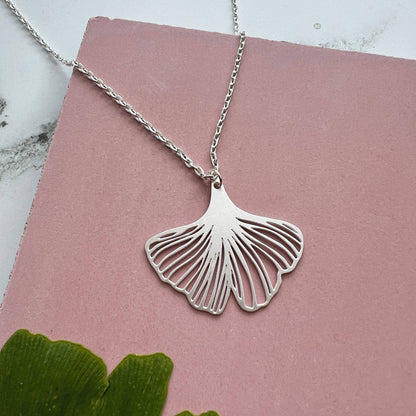GINGKO HALSKETTE | SILBER
