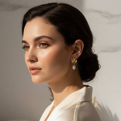 DAISY | Boucles d'oreilles en or 18 carats avec perles d'eau douce