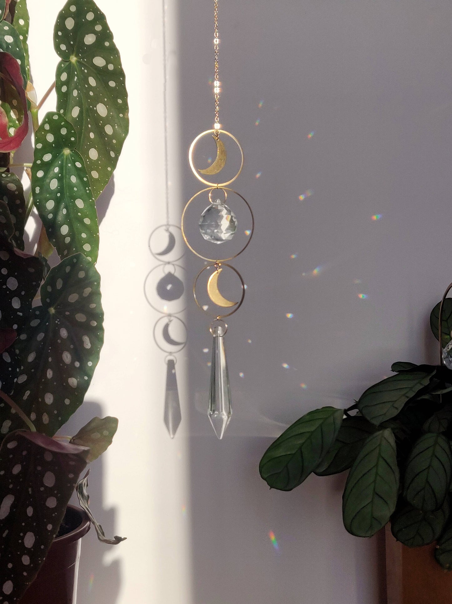 SORCIÈRE | Attrape-soleil fait main avec cristaux de verre et lune