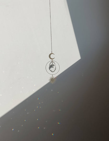 STELLAR | Attrape-soleil fait main avec cristal de verre, lune et étoile dorées