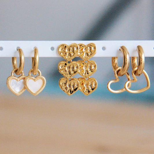 SHE CUTE | Hoop earrings with a golden heart