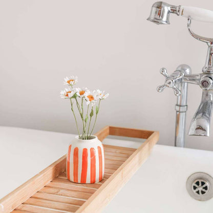 LINA CORAL | Handgemachte Porzellanvase mit orangenen Streifen