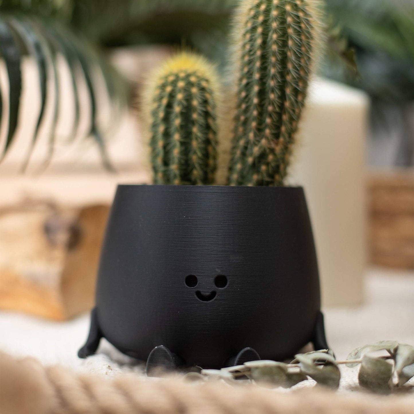 HAPPY POT MATTE BLACK | 3D-printed flowerpot