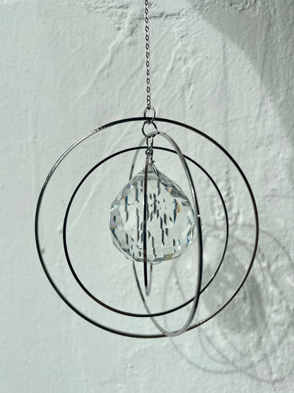 CIRCLES | Silberner handgemachter Suncatcher mit Glaskristall