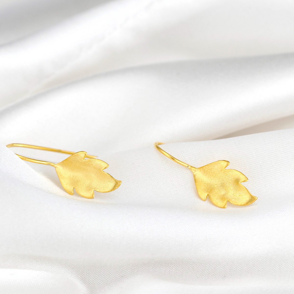 HERBSTBLATT OHRRINGE | GOLD