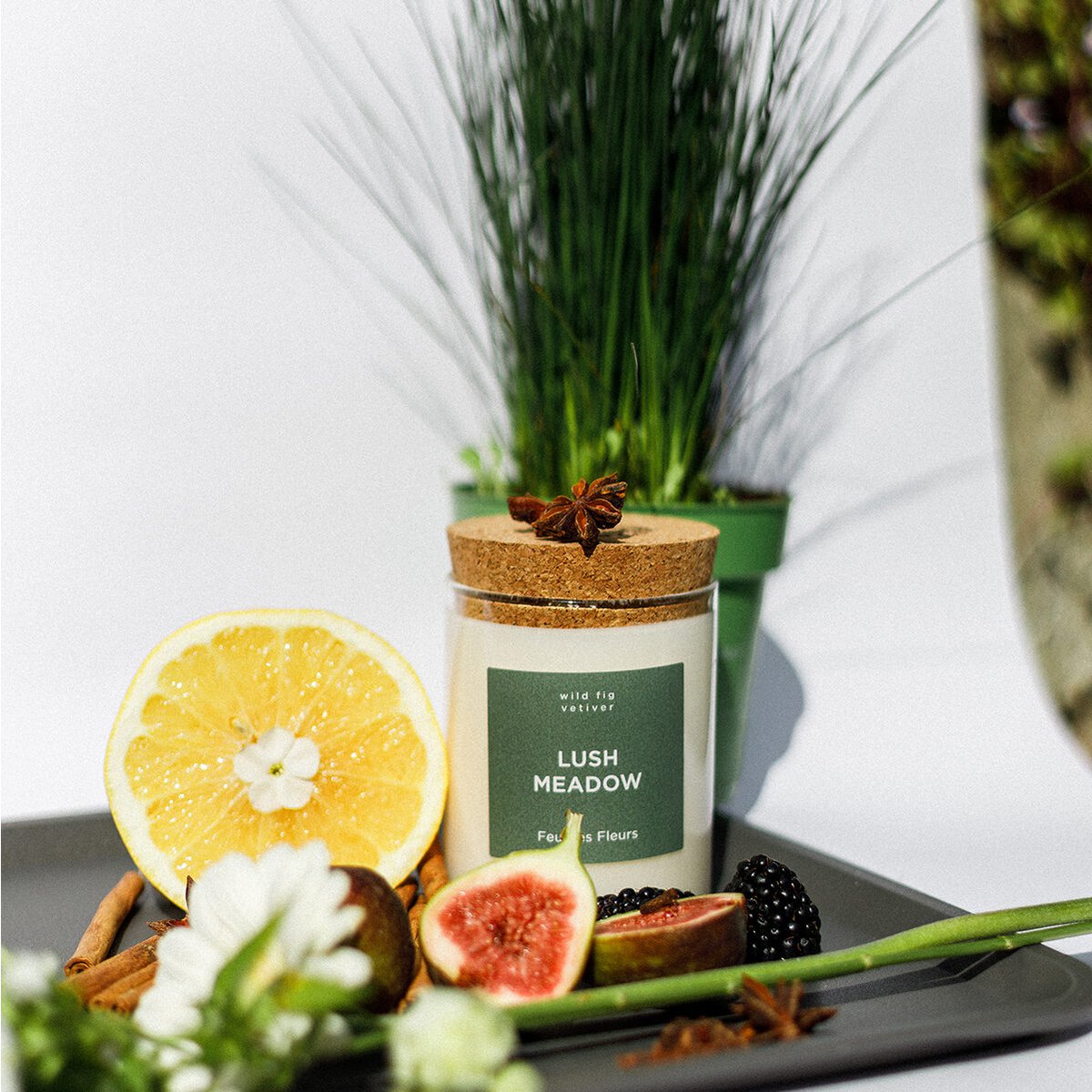 LUSH MEADOW DUFTKERZE